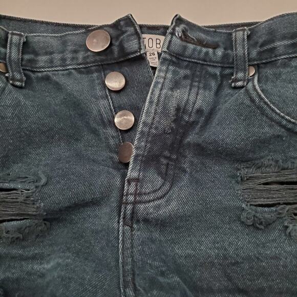 Tobi Distressed Frayed Cut Off Denim Shorts - Picture 8 of 9